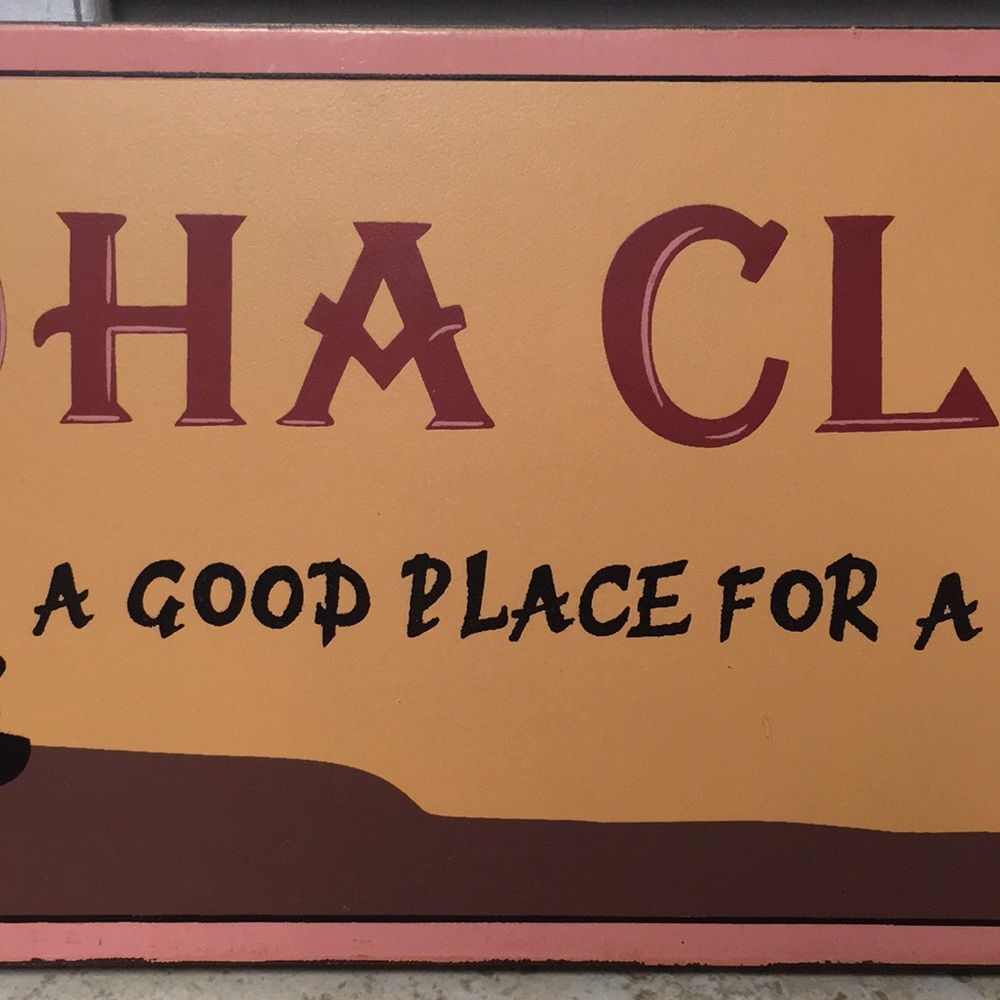 "Aloha Club" Sign - Picture 4 of 10